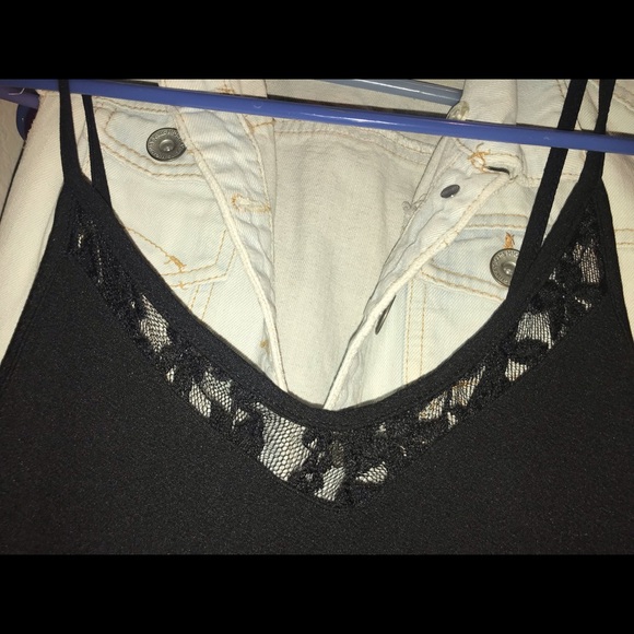 Dresses - Picture 4 of 5